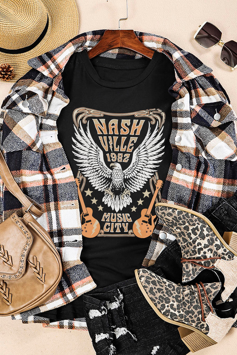 NASH VILLE 1982 Vintage Music City Graphic Tee