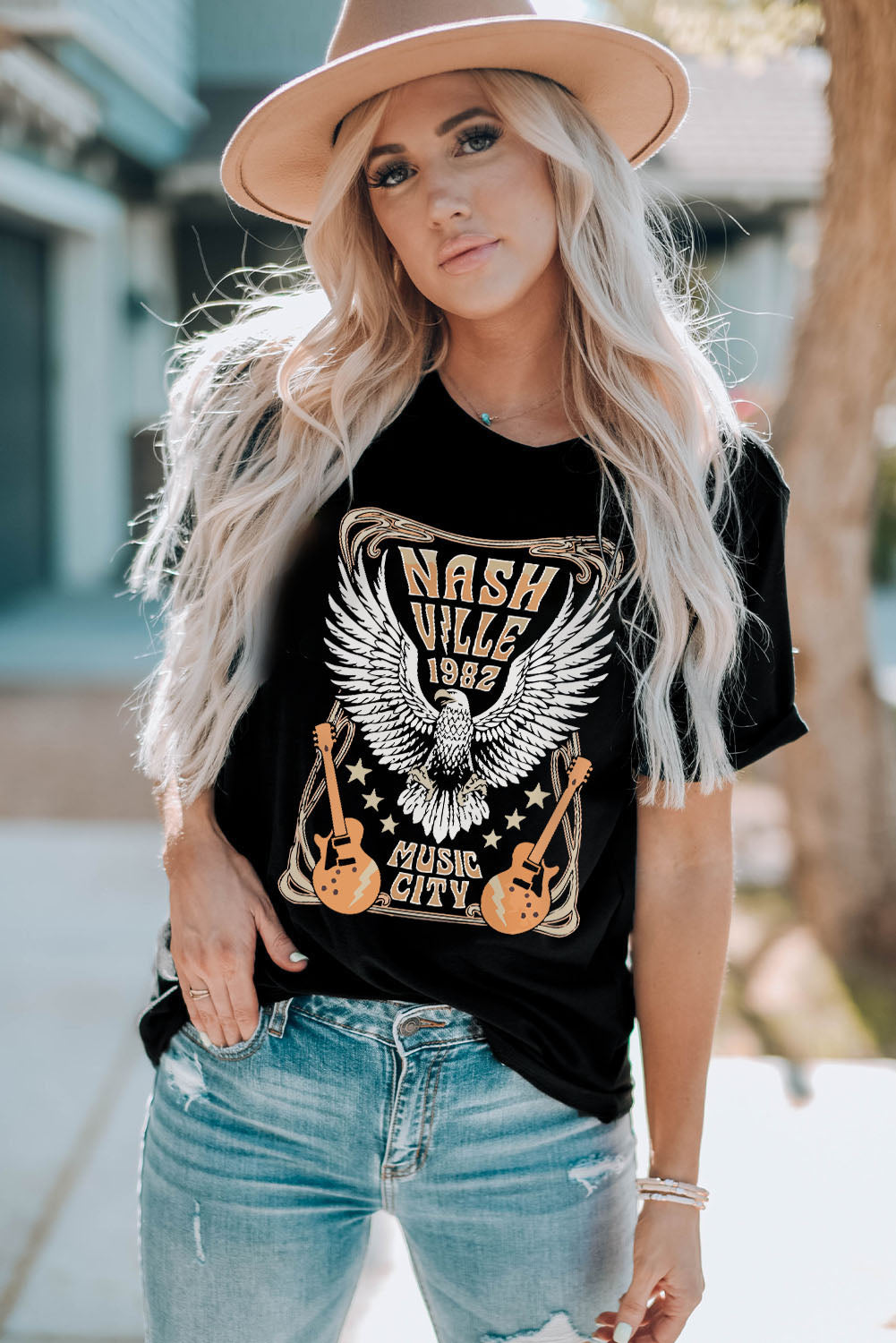NASH VILLE 1982 Vintage Music City Graphic Tee