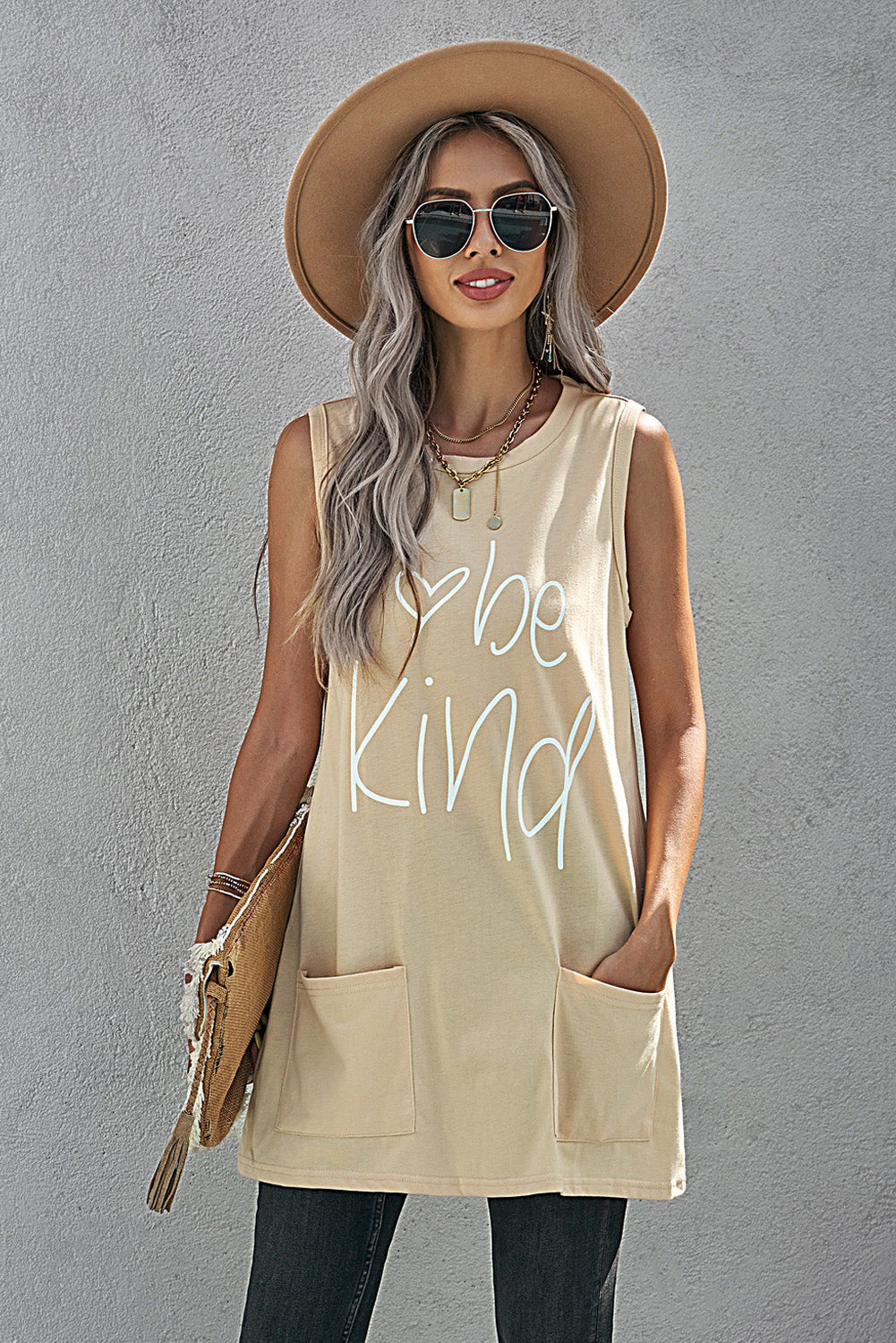 Stay golden Letters Graphic Tank with Pockets