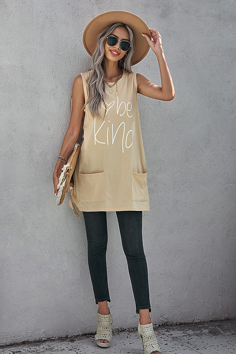 Stay golden Letters Graphic Tank with Pockets