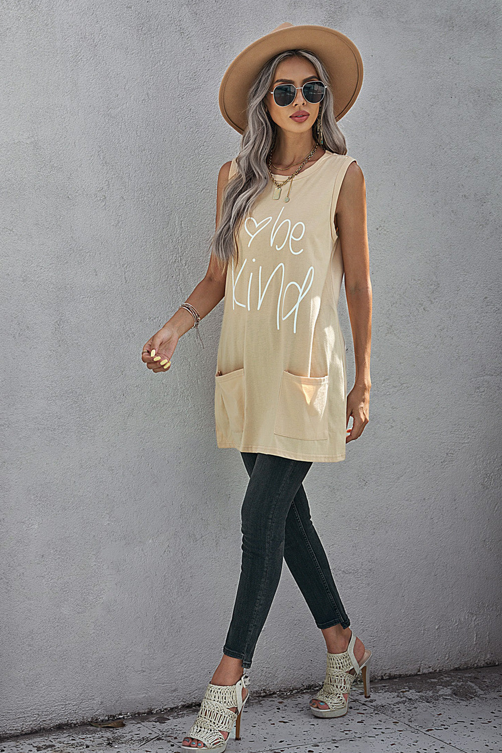 Stay golden Letters Graphic Tank with Pockets