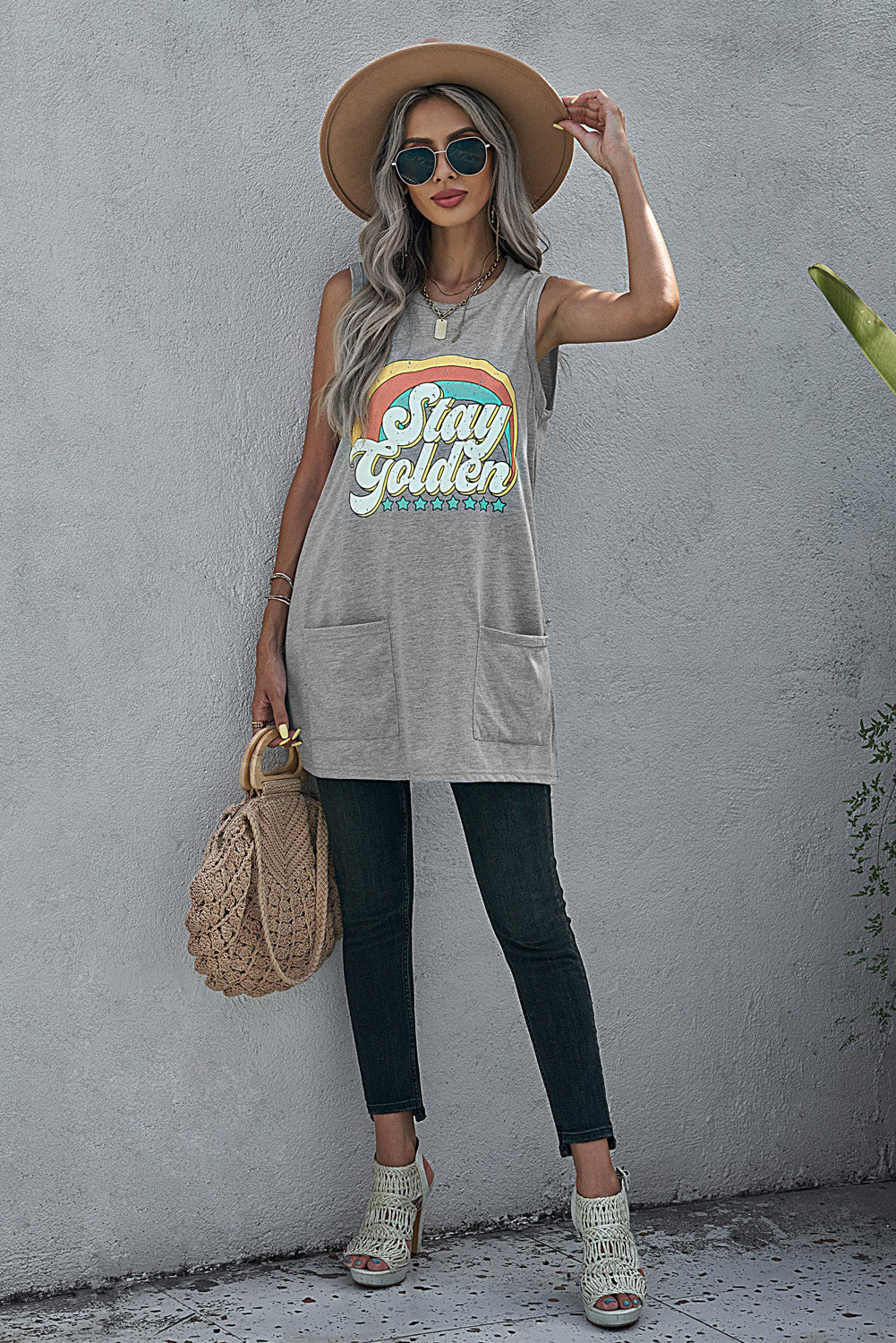 Stay golden Letters Graphic Tank with Pockets