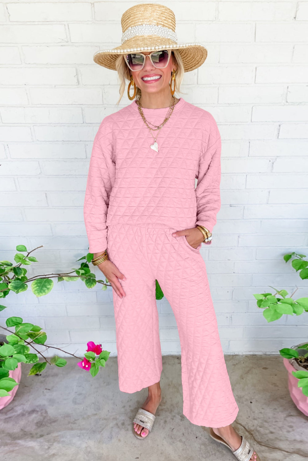 Black Solid Quilted Pullover and Pants Outfit