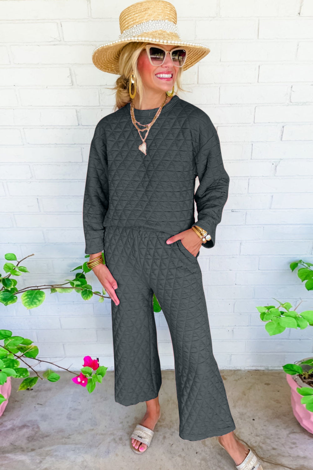 Black Solid Quilted Pullover and Pants Outfit