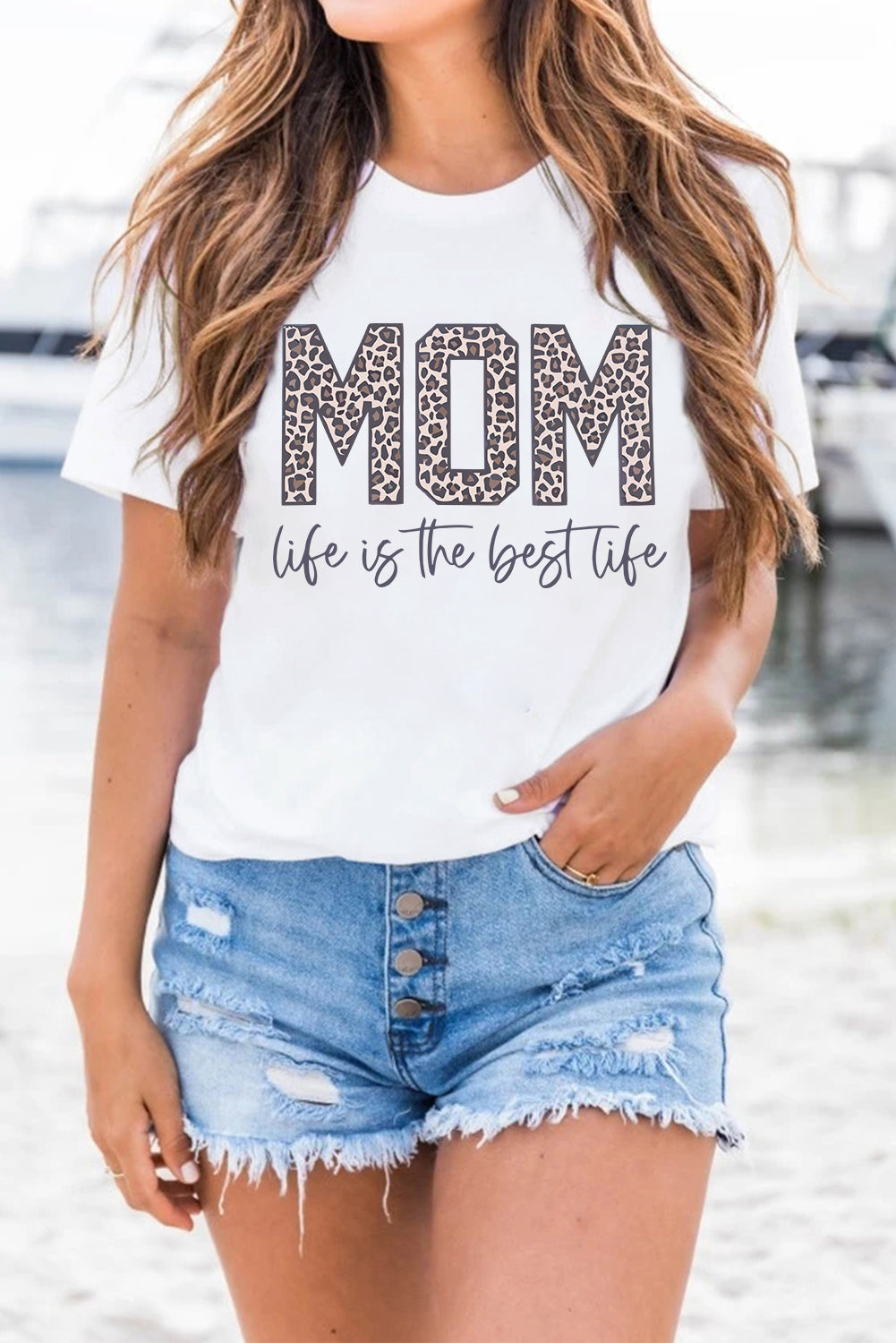 White MOM life is the best life Graphic T Shirt