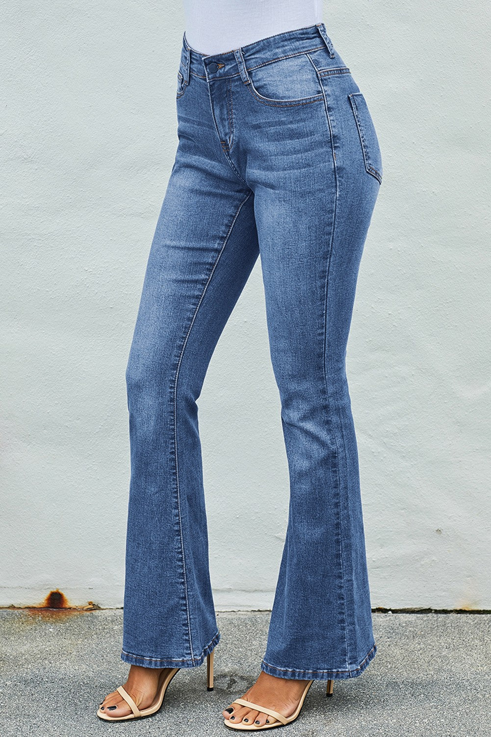 Medium Blue Wash Vintage Wide Leg Jeans