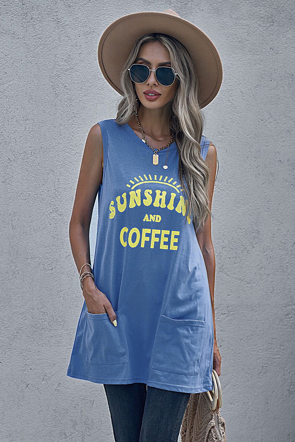 Stay golden Letters Graphic Tank with Pockets